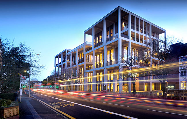 英国留学院校丨金斯顿大学介绍 - 一森留学