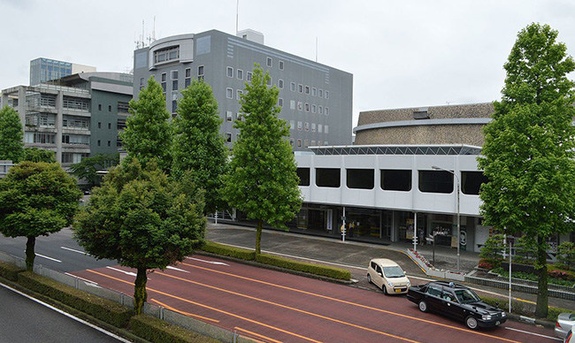 Gifu_Civic_Auditorium_ac.jpg